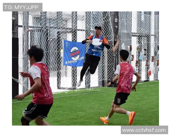 武汉飞盘队在攀岩联赛中以78分稳居积分榜首位