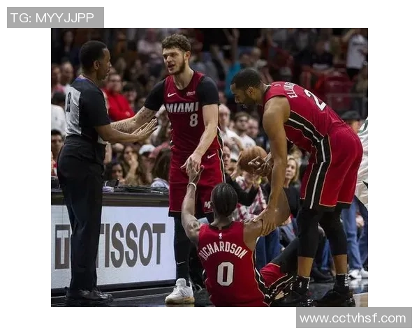 08年热火与爵士的巅峰对决回顾球星风采与精彩瞬间再现 08年热火与爵士的巅峰对决回顾球星风采与精彩瞬间再现